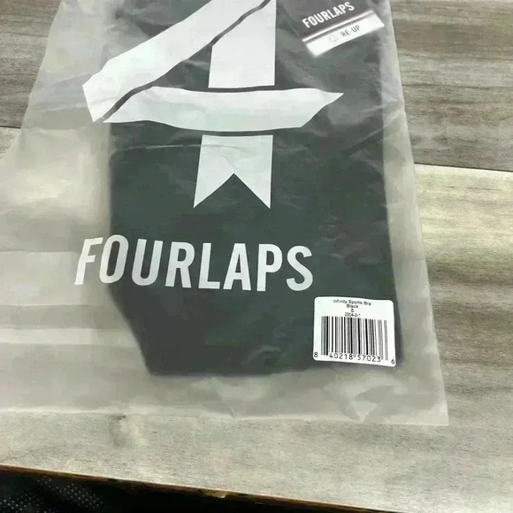 Fourlaps Infinity Sports Bra activewear workout bra Black size small - Picture 3 of 4